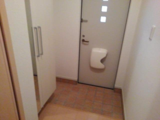 ガーデンハウスＭＵ　Ｃ棟の玄関|ゆったりとした玄関です