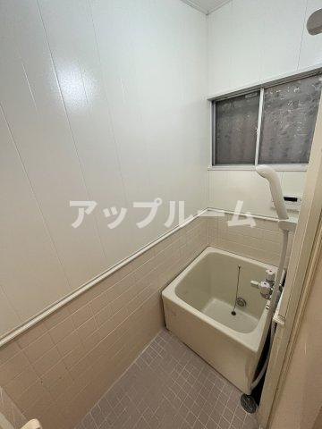 近藤様貸家の浴室