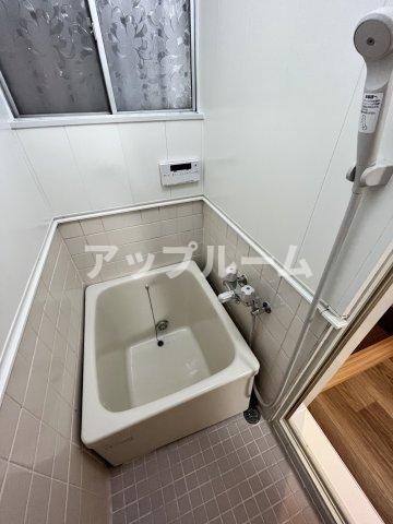 近藤様貸家の浴室