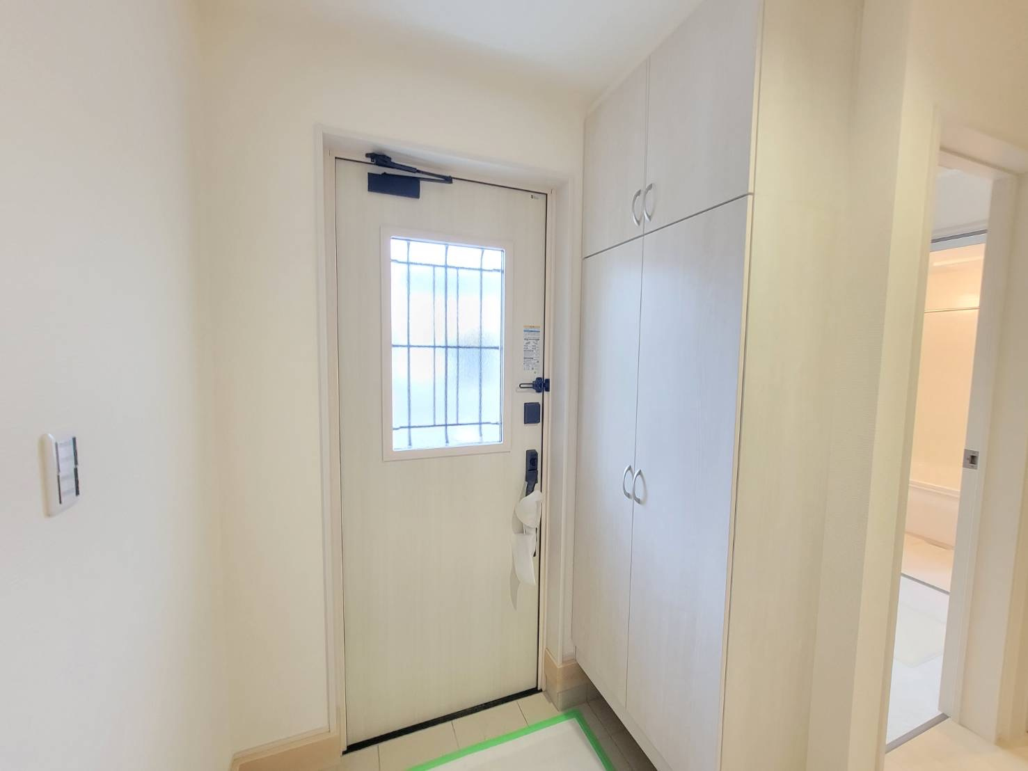 【LiveleGarden】下野市小金井 第6 全2邸の外観|○只今建築中○
住宅性能評価ダブル取得予定。国が定めた第三者機関が評価。評価された図面通りに施工されているか、建設までに計4回チェックが行われます。
※2025年12月撮影

