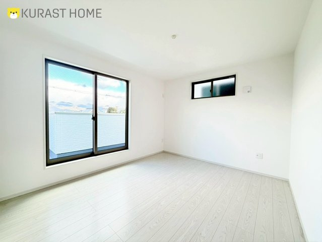 京都市右京区嵯峨野南浦町　新築戸建の洋室