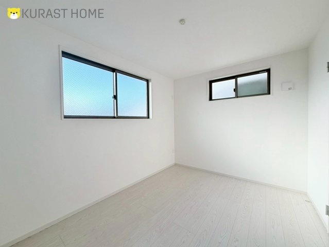 京都市右京区嵯峨野南浦町　新築戸建の洋室