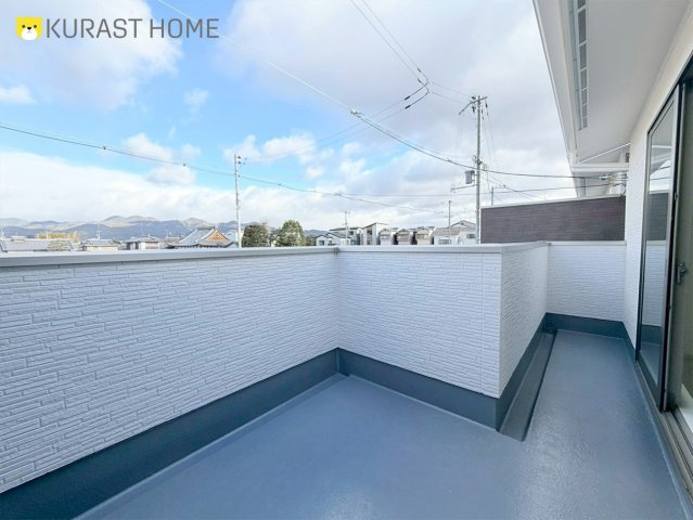 京都市右京区嵯峨野南浦町　新築戸建のバルコニー