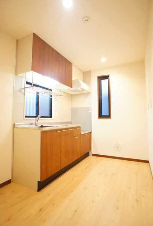 ビューラー上高田　シャーメゾン　角部屋　温水洗浄便座のキッチン