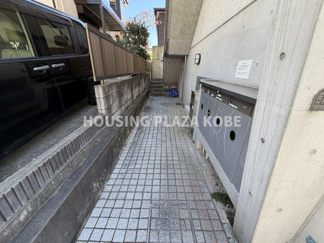 ベルトゥリー平和台のエントランス