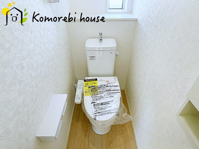伊奈町本町　第3　新築一戸建て　クレイドルガーデン　01のトイレ|コンパクトで使いやすいトイレです