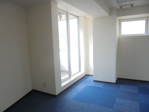 KDA早稲田ビルの内装|※別フロアの参考写真です