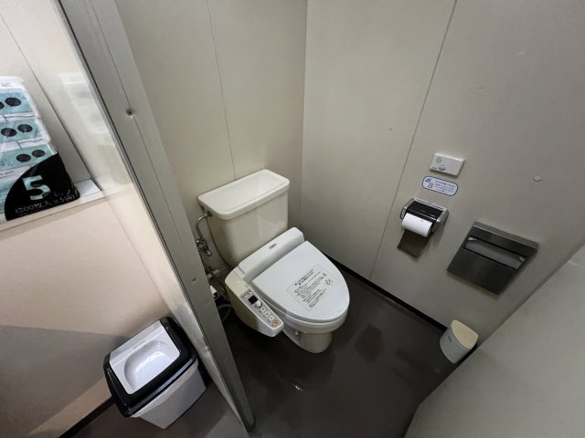 明石中村ビルのトイレ