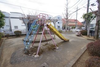 【周辺】 | 目の前に公園があります