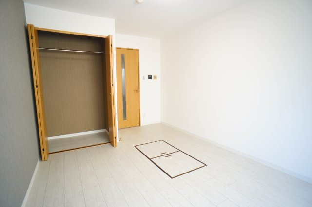 フクダ不動産新大宮マンションの玄関