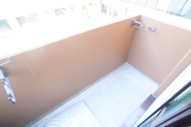 フクダ不動産新大宮マンションのバルコニー