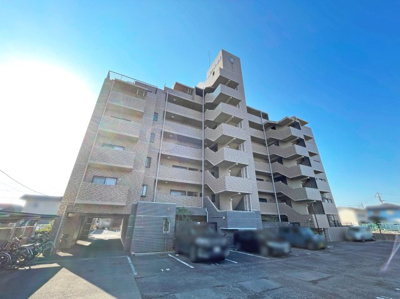 【外観】 | 丸美ロイヤル鈴鹿 | 最上階７階部分で日当り・眺望・通風良好