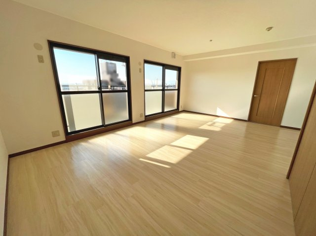 【居間・リビング】 | 丸美ロイヤル鈴鹿 | ＬＤＫ