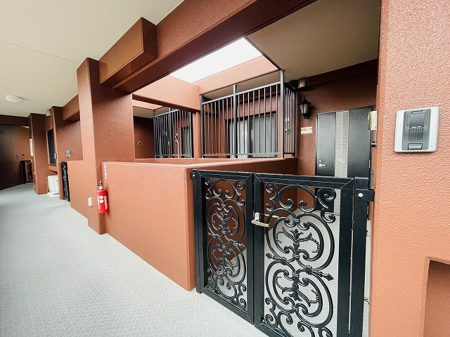 【玄関】 | ファーネストヒルズ高宮インテルノ