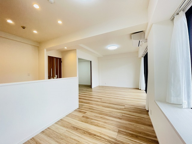 【居間・リビング】 | ファーネストヒルズ高宮インテルノ