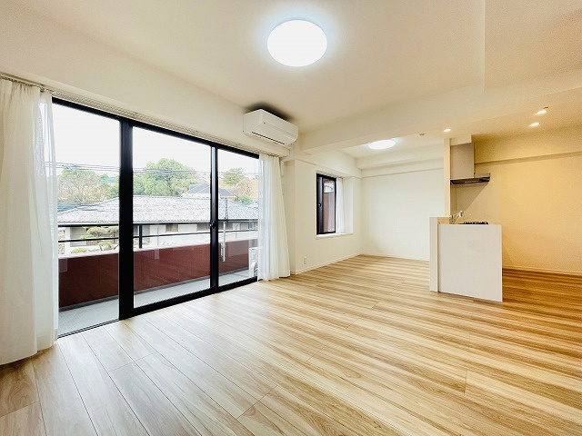 【居間・リビング】 | ファーネストヒルズ高宮インテルノ