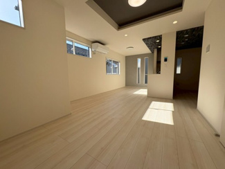 【居間・リビング】 | 立川市若葉町4丁目　新築戸建【全2棟】