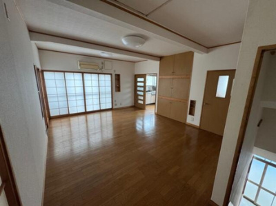 【居間・リビング】 | 坂下町２丁目貸家