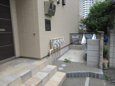 【エントランス】 | ブエナ・スエルテ