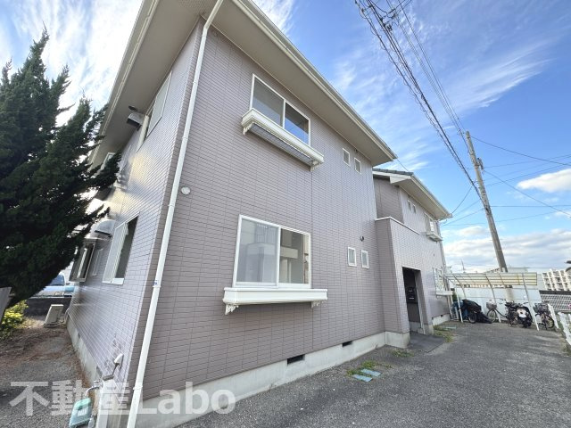 徳島市南沖洲１丁目のアパートの駐車場