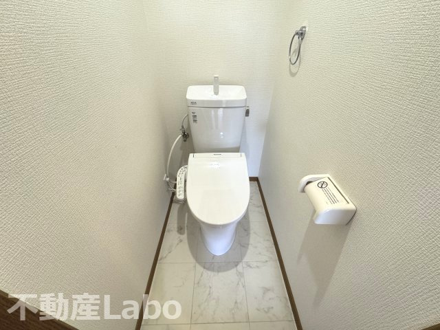 徳島市南沖洲１丁目のアパートのトイレ