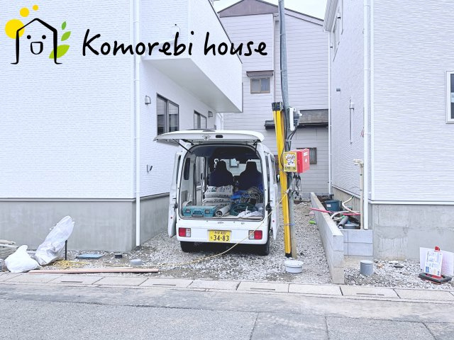 伊奈町本町　第3　新築一戸建て　クレイドルガーデン　02の駐車場|駐車場に車を止められます