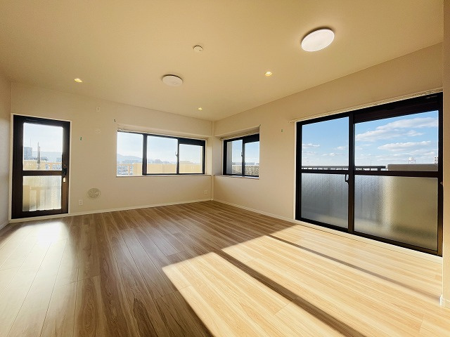 【居間・リビング】 | エンゼルハイム井尻第３