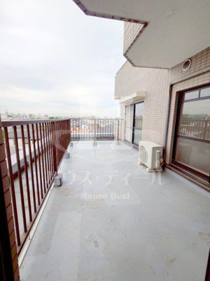 【バルコニー】 | ラレーブ蕨中央 | 暖かな日差しのふりそそぐバルコニー