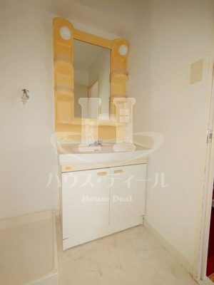 【独立洗面台】 | ラレーブ蕨中央 | 使いやすい独立洗面台です