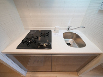 【キッチン】 | M-RESIDENCE新大阪Garden | コンパクトなキッチンで掃除もラクラク