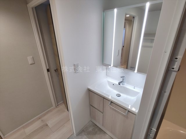 【独立洗面台】 | ライオンズマンション川越南台 | 使いやすい独立洗面台です