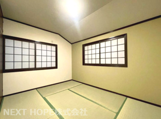 【和室】 | 宝塚市清荒神４丁目中古戸建　リフォーム済 | ２階和室６帖です♪足を伸ばして寛げる居室です！！畳表替済み♪