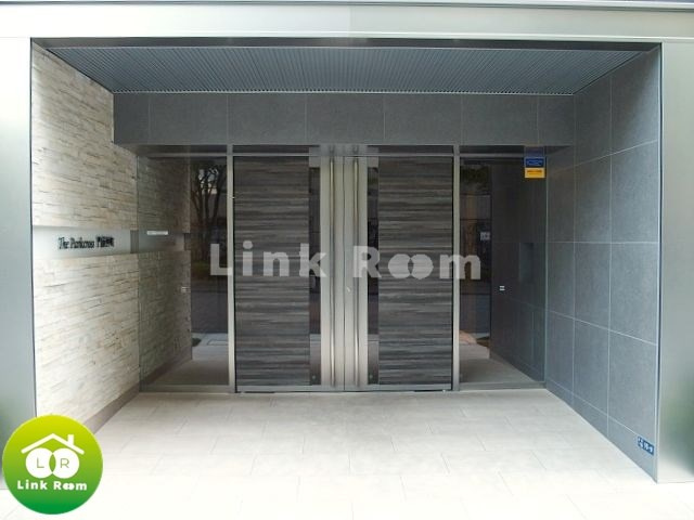 ザ・パーククロス門前仲町のエントランス