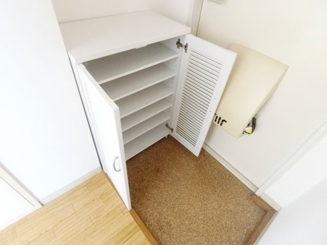 パークハウス（鹿手袋）の玄関