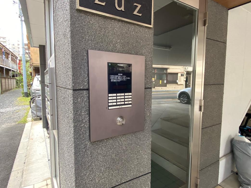 Luz（ルース）のエントランス