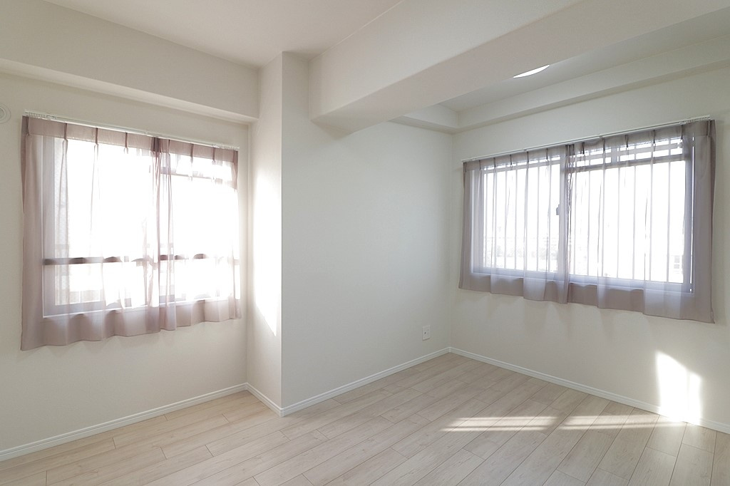 メロディーハイム芦屋浜の洋室|使い勝手のいい洋室です　5.8帖