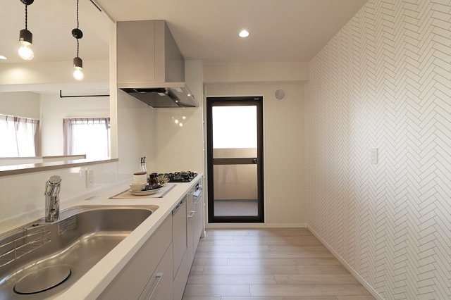 メロディーハイム芦屋浜のキッチン|きれいなキッチンです