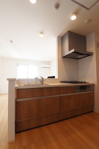 AZUR上中条のキッチン