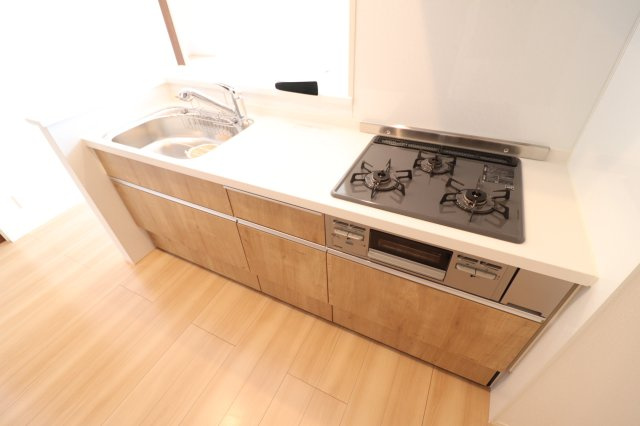 AZUR上中条のキッチン