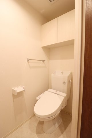 AZUR上中条のトイレ