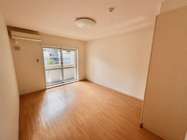 ワイズ　パラシオンの洋室