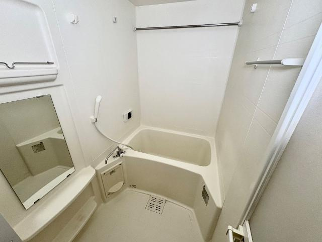 ワイズ　パラシオンの浴室