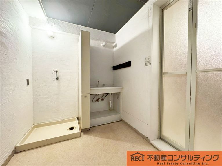 エステート岡本の独立洗面台