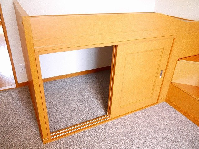 レオパレス伏見Ⅲの収納|収納があります