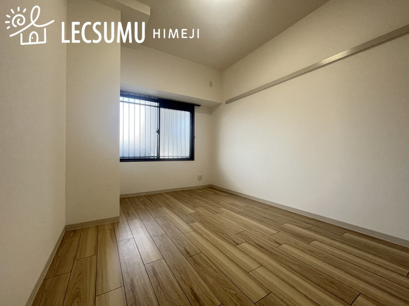 ライフアベニュー城山三番館の寝室