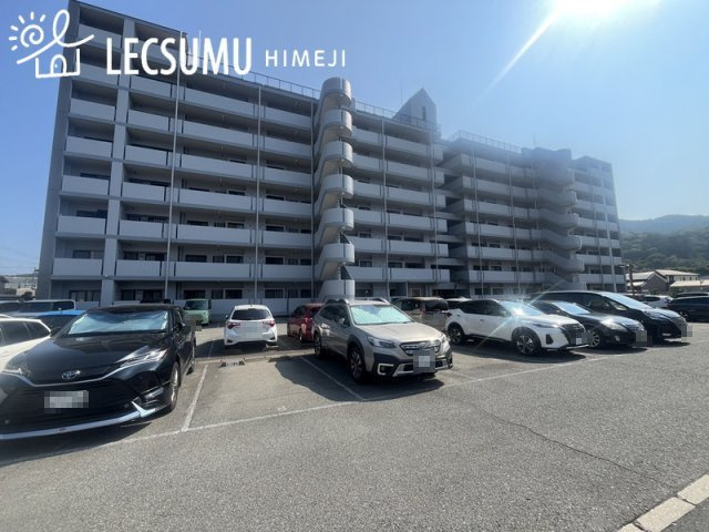 ライフアベニュー城山三番館