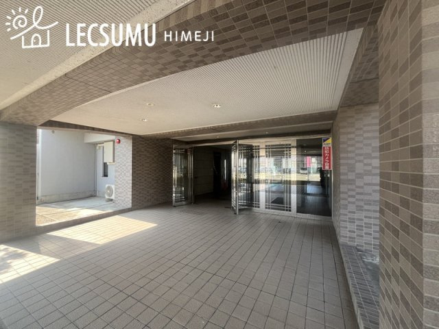 ライフアベニュー城山三番館