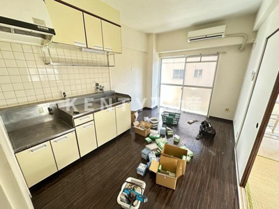 【キッチン】 | ハイツアオキ第１２ | コンパクトなキッチンで掃除もラクラク