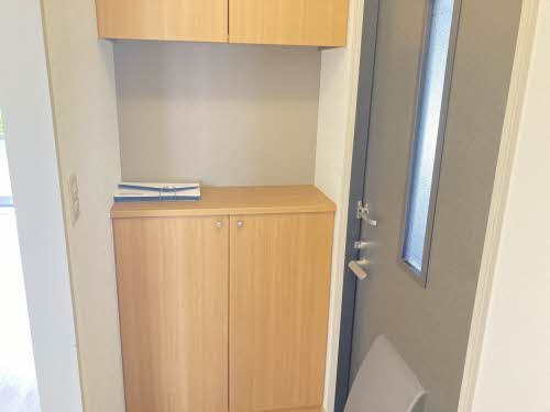 エクセルシエール竹島の玄関