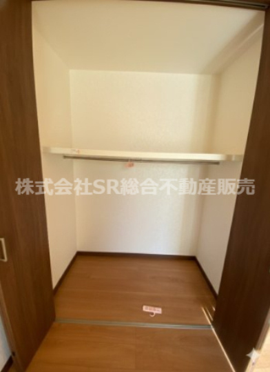 上六万寺町中古戸建の収納|十分な収納スペースがあります